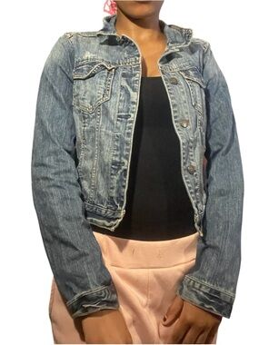 Hollister Women's blue button-up distressed denim jean jacket Size Small